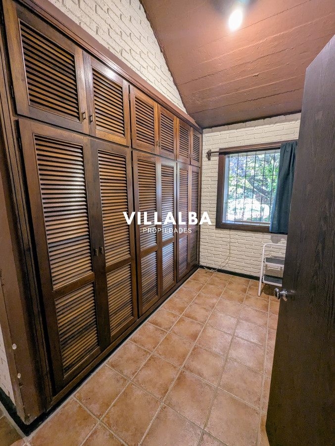 Apartamento ID.4037 - Oportunidad venta gran casa en zona residencial y proyeccion comercial 