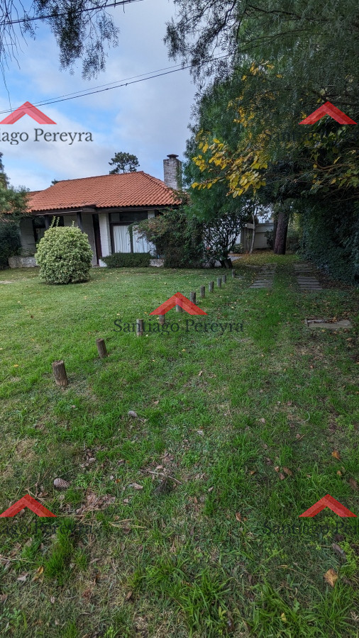 Casa ID.15578 - Venta de casa 4 dormitorios en zona Paradas, proxima al mar. 