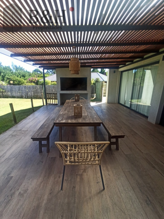 Casa ID.5971 - Casa con piscina en barrio privado Punta del Este