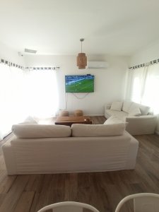 Casa con piscina en barrio privado Punta del Este