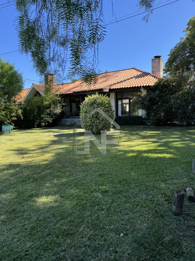Casa ID.44 - Venta de casa 4 dormitorios en zona Paradas, proxima al mar. 