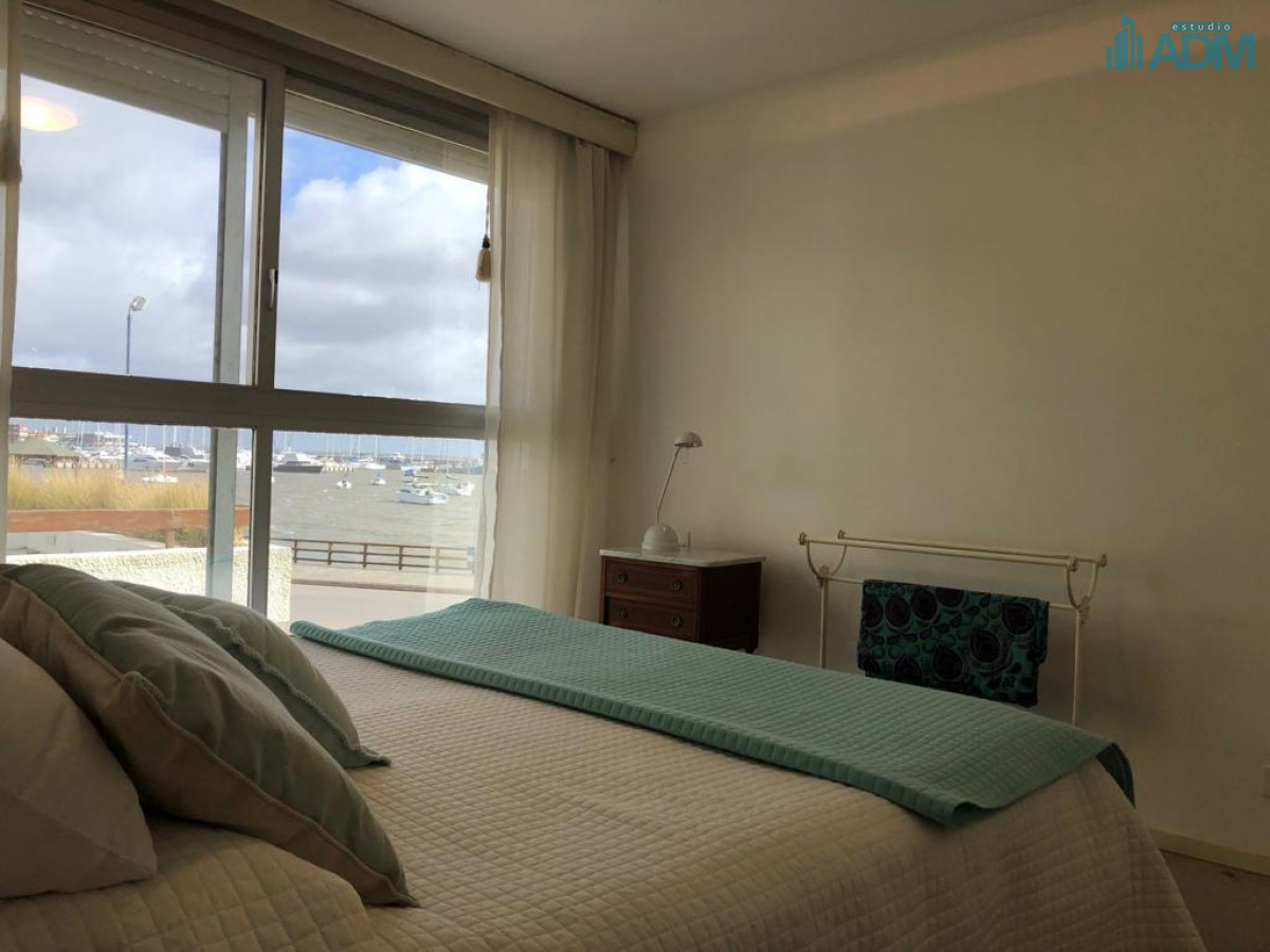 Apartamento ID.257 - Gran departamento, con la mejor vista al puerto 