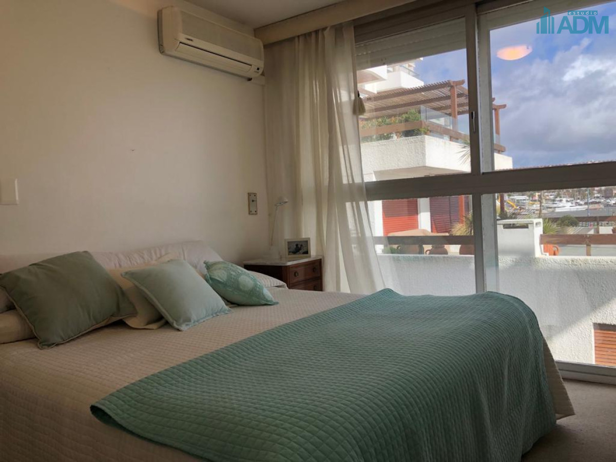 Apartamento ID.257 - Gran departamento, con la mejor vista al puerto 