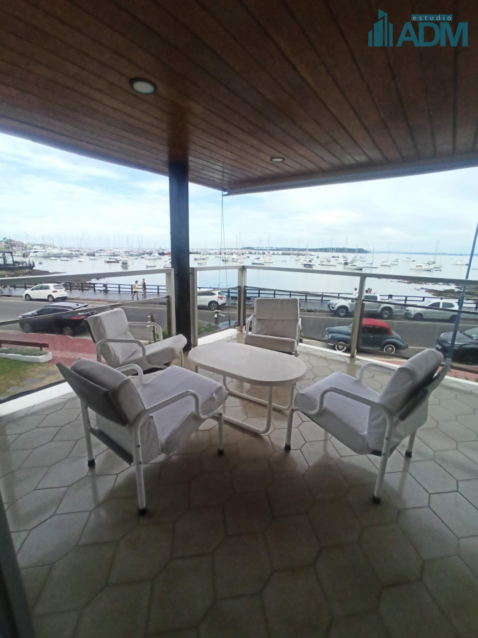 Apartamento ID.257 - Gran departamento, con la mejor vista al puerto 
