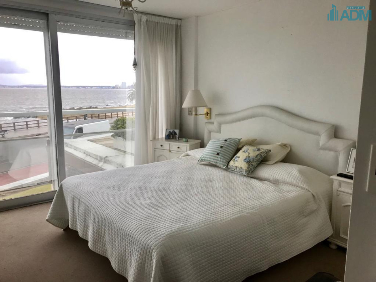 Apartamento ID.257 - Gran departamento, con la mejor vista al puerto 