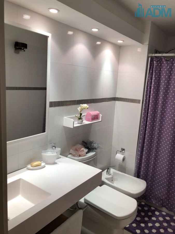 Apartamento ID.43 - Alquiler temporada e Invernal, excelente departamento a 100 metros Puerto Punta