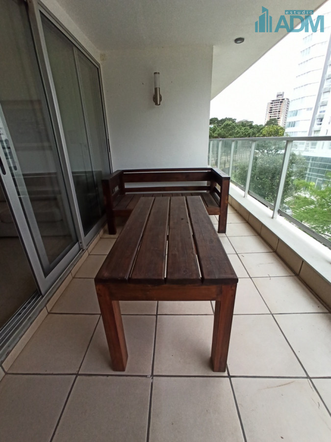Apartamento ID.406 - Moderno apartamento, parrillero propio.