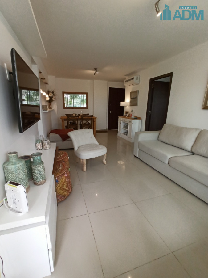 Apartamento ID.406 - Moderno apartamento, parrillero propio.