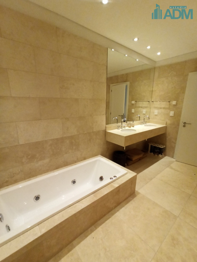Apartamento ID.984 - Gran apartamento frente a desembocadura 