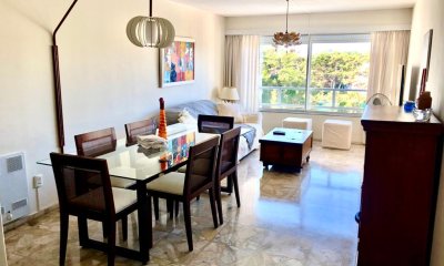 Apartamento 3 dormitorios en primera línea playa Mansa