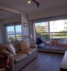 Venta apartamento 1 dormitorio frente al mar, Mansa