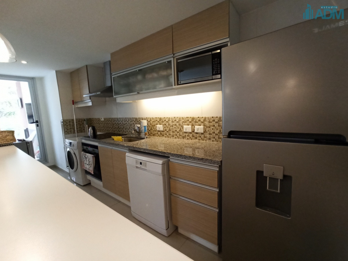 Apartamento ID.406 - Moderno apartamento, parrillero propio.