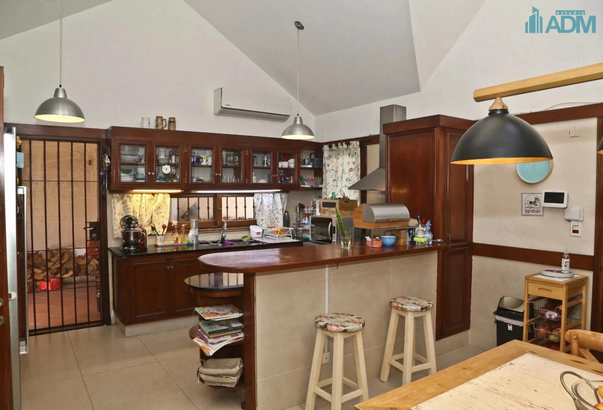 Casa ID.1714 - Casa en venta en Playa Mansa.