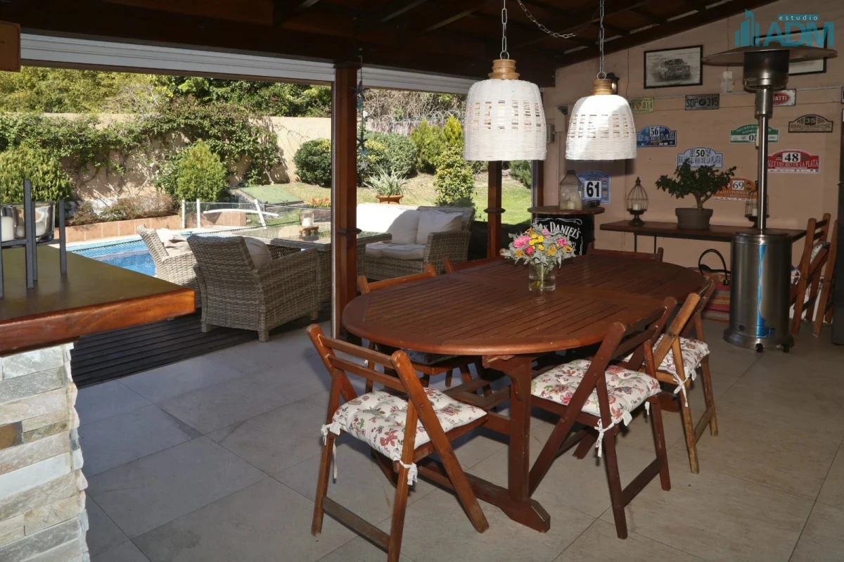 Casa ID.1714 - Casa en venta en Playa Mansa.