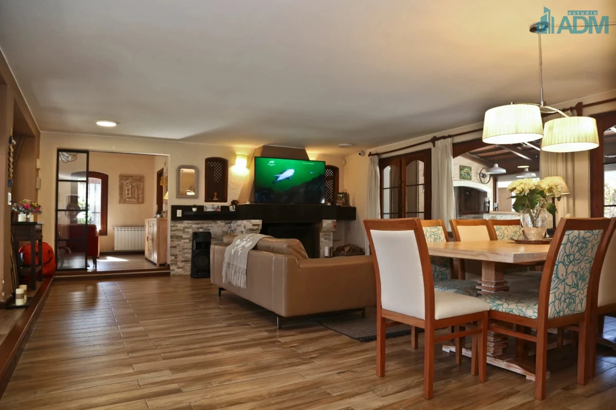 Casa ID.1714 - Casa en venta en Playa Mansa.