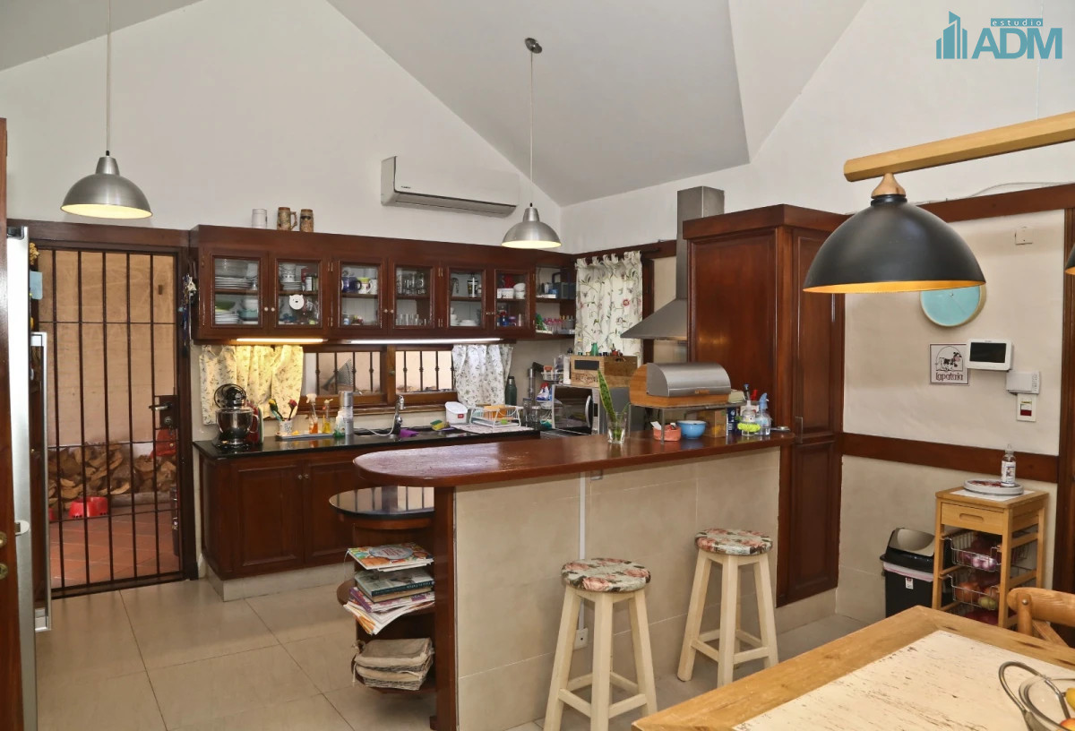 Casa ID.1714 - Casa en venta en Playa Mansa.