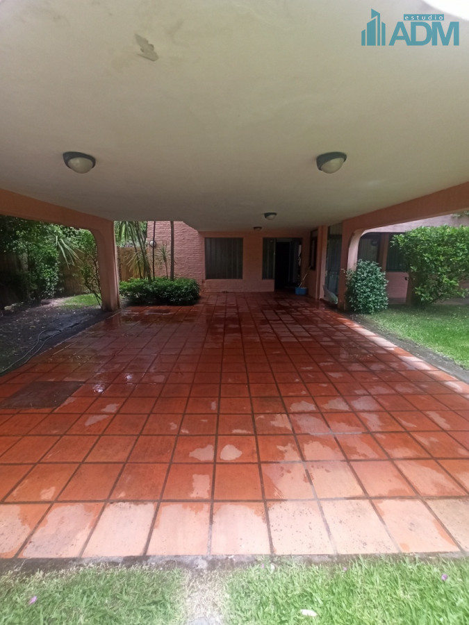 Casa ID.970 - Casa con gran capacidad, en excelente ubicacion