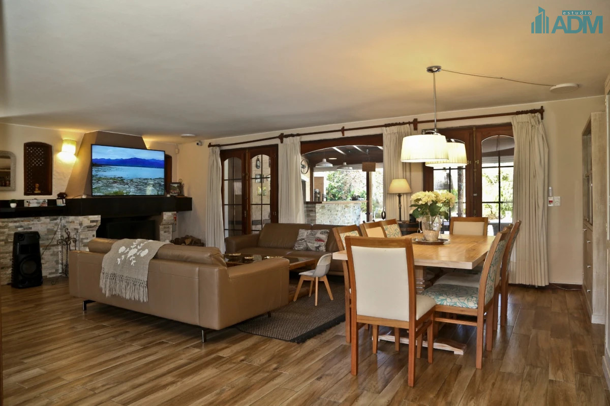 Casa ID.1714 - Casa en venta en Playa Mansa.