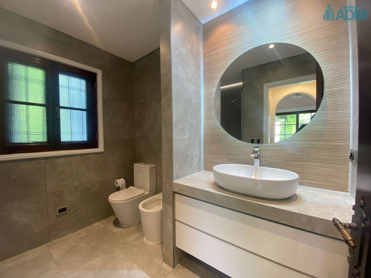 Casa ID.289 - Gran casa en zona paradas