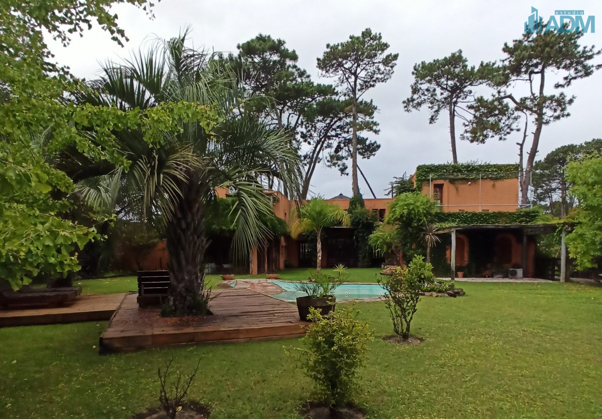 Casa ID.156 - Estupenda propiedad en barrio privado de Punta del Este