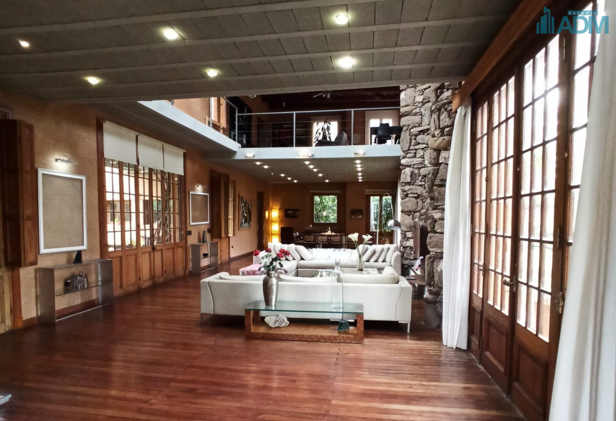 Casa ID.156 - Estupenda propiedad en barrio privado de Punta del Este