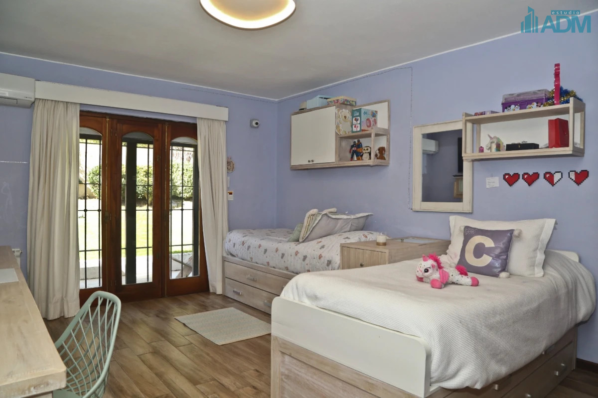 Casa ID.1714 - Casa en venta en Playa Mansa.