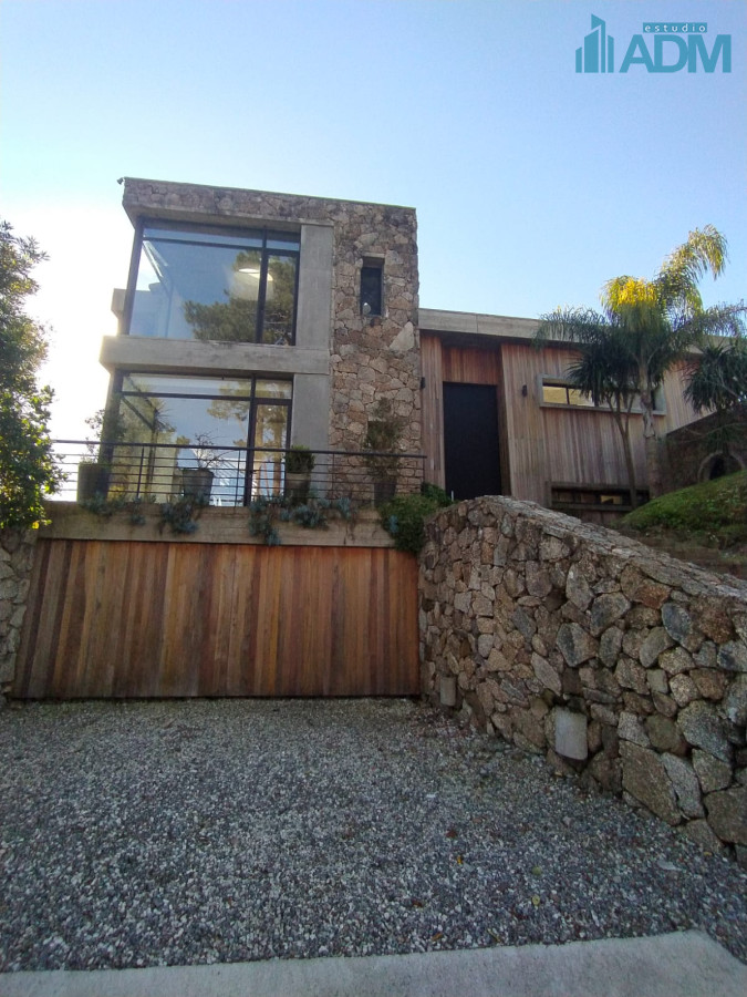 Casa ID.359 - Estupenda casa en barrio privado