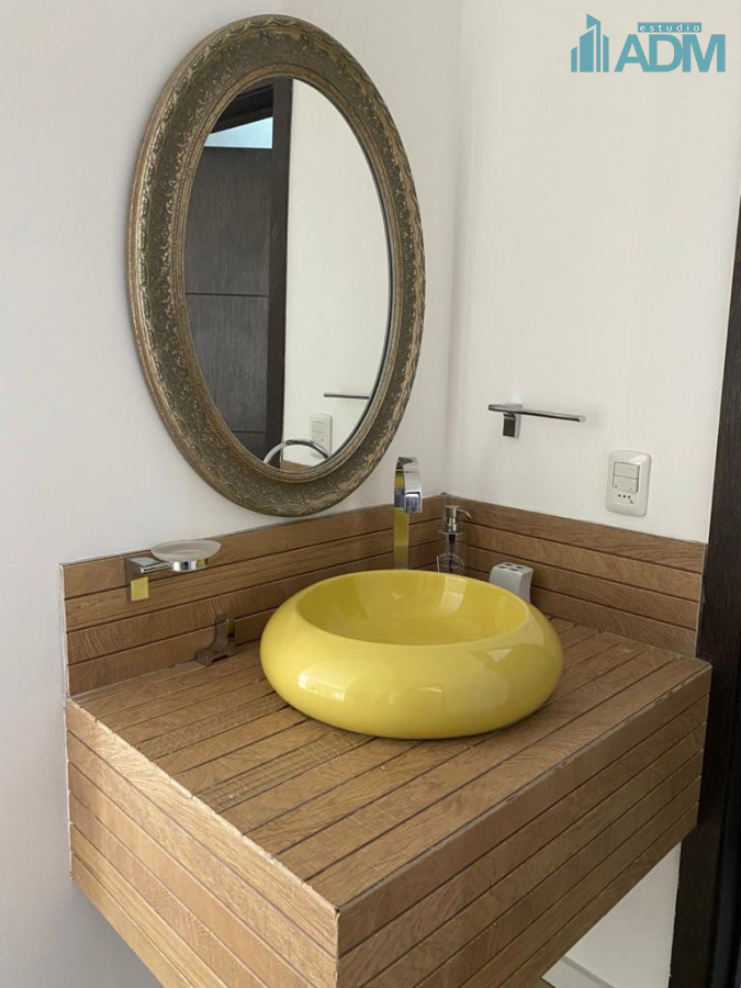 Casa ID.53 - Casa en Venta y Alquiler en Barrio Privado.