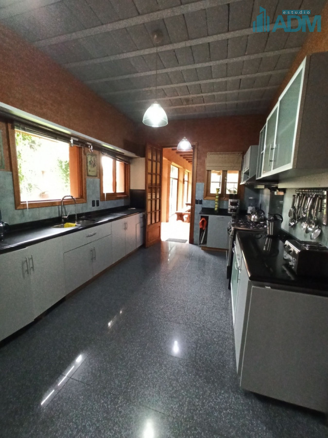 Casa ID.156 - Estupenda propiedad en barrio privado de Punta del Este