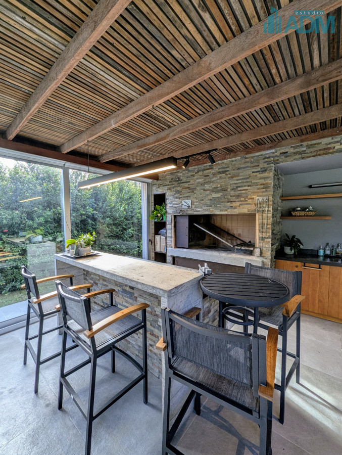 Casa ID.1918 - Excelente propiedad en venta en en barrio privado 
