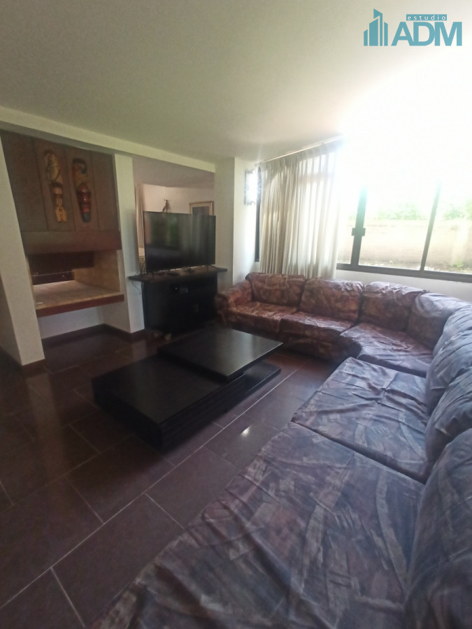 Casa ID.970 - Casa con gran capacidad, en excelente ubicacion