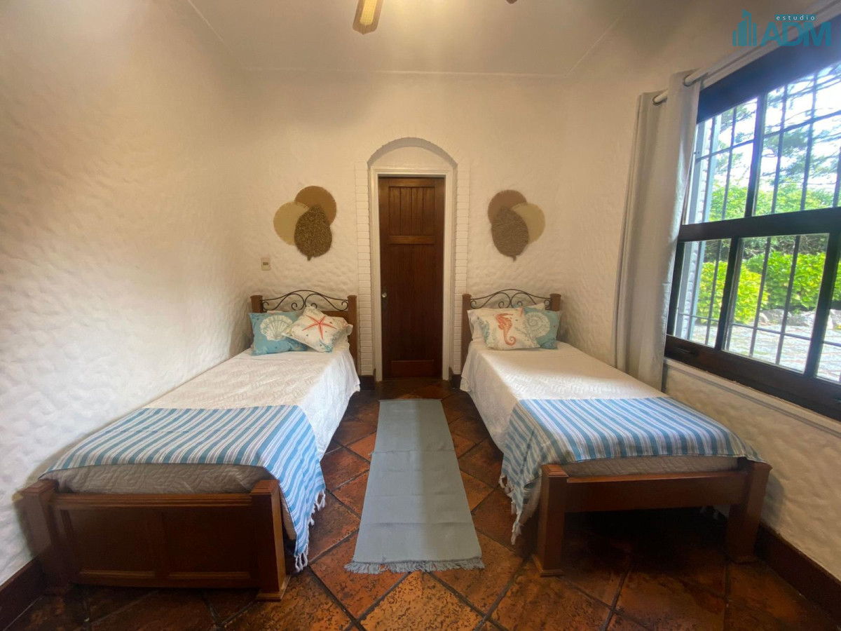 Casa ID.289 - Gran casa en zona paradas