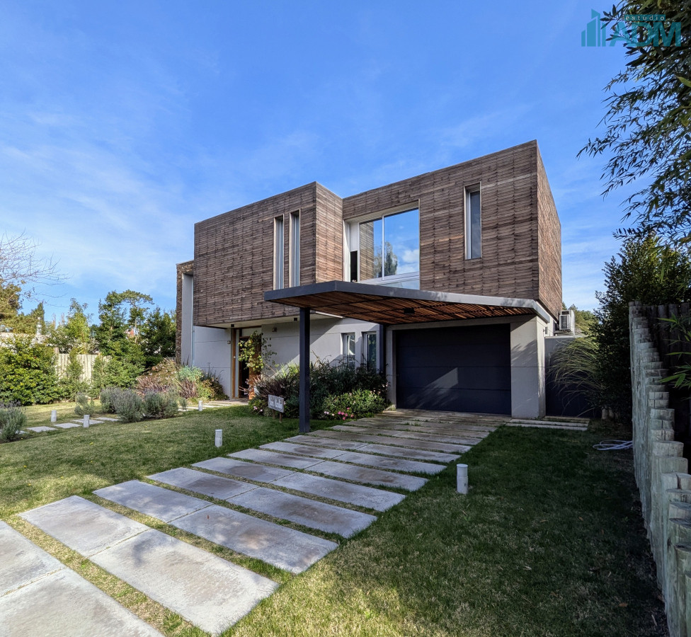 Casa ID.1918 - Excelente propiedad en venta en en barrio privado 