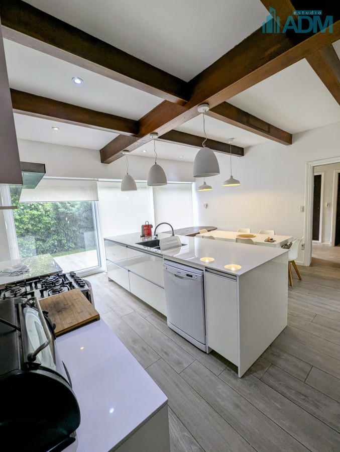 Casa ID.289 - Gran casa en zona paradas