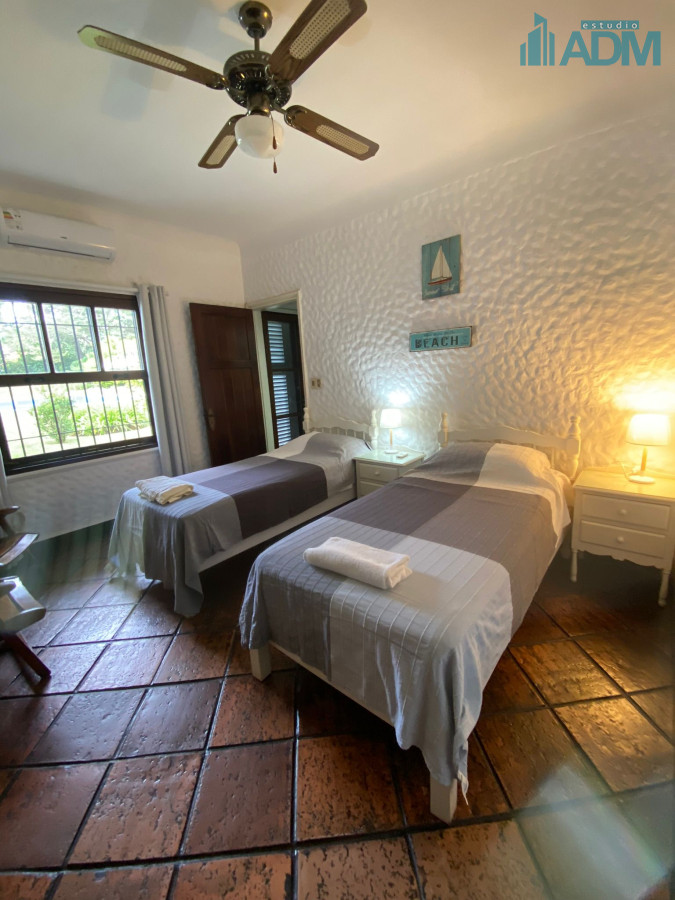 Casa ID.289 - Gran casa en zona paradas