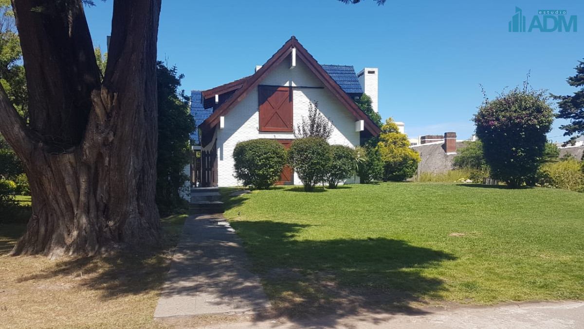 Casa ID.454 - Estupenda propiedad en San Rafael a 150 mts del mar