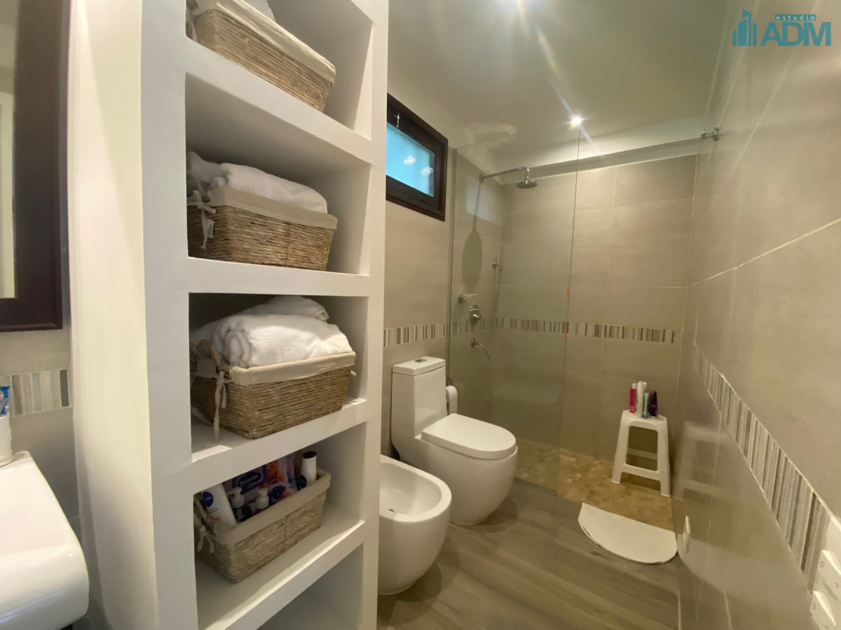 Casa ID.289 - Gran casa en zona paradas