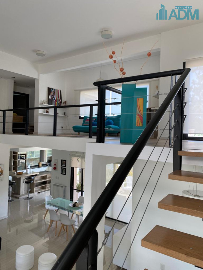 Casa ID.53 - Casa en Venta y Alquiler en Barrio Privado.