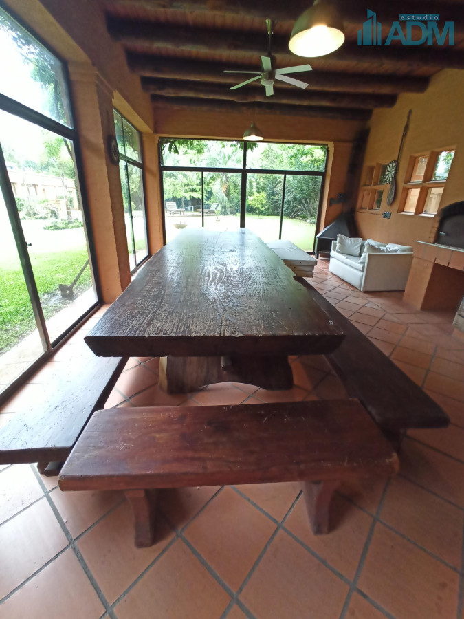 Casa ID.156 - Estupenda propiedad en barrio privado de Punta del Este