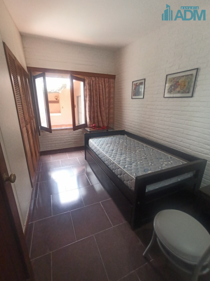 Casa ID.970 - Casa con gran capacidad, en excelente ubicacion