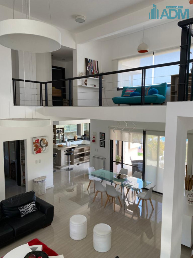 Casa ID.53 - Casa en Venta y Alquiler en Barrio Privado.