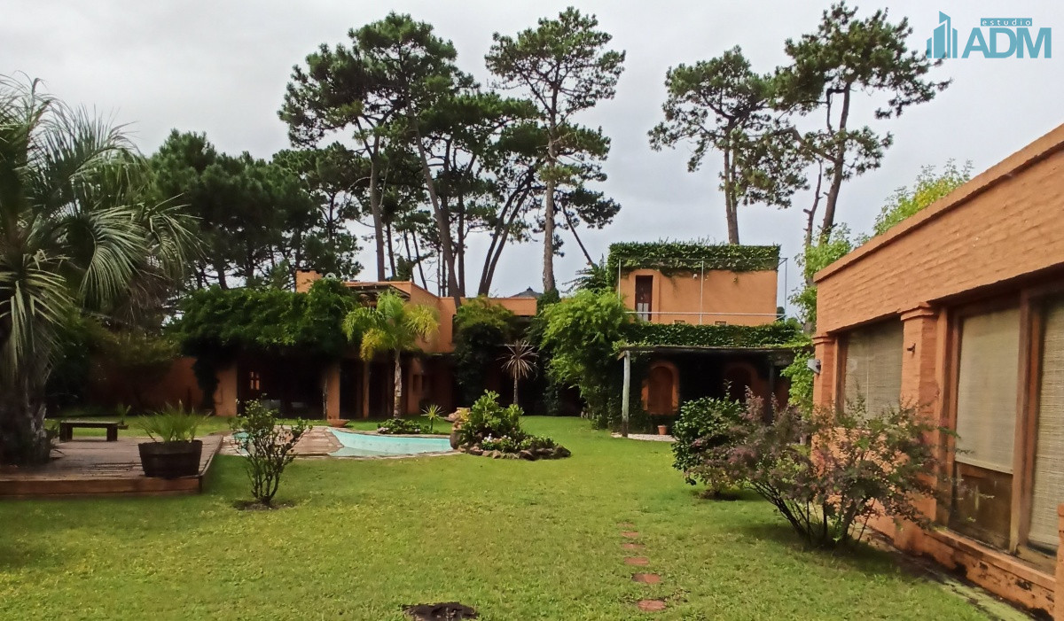Casa ID.156 - Estupenda propiedad en barrio privado de Punta del Este
