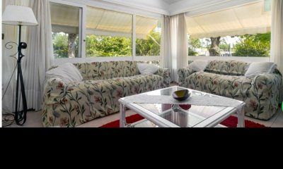 Casa en venta, 3 dormitorios y dependencia. Gran terreno