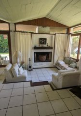Venta de casa 4 dormitorios en zona Paradas, proxima al mar.