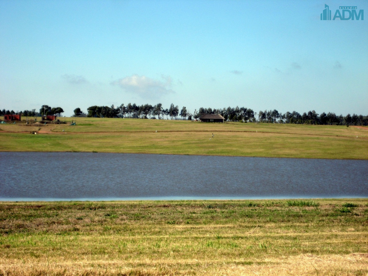 Terreno ID.362 - Estupenda chacra en Laguna de Los Cisnes, con 50 mts de costa