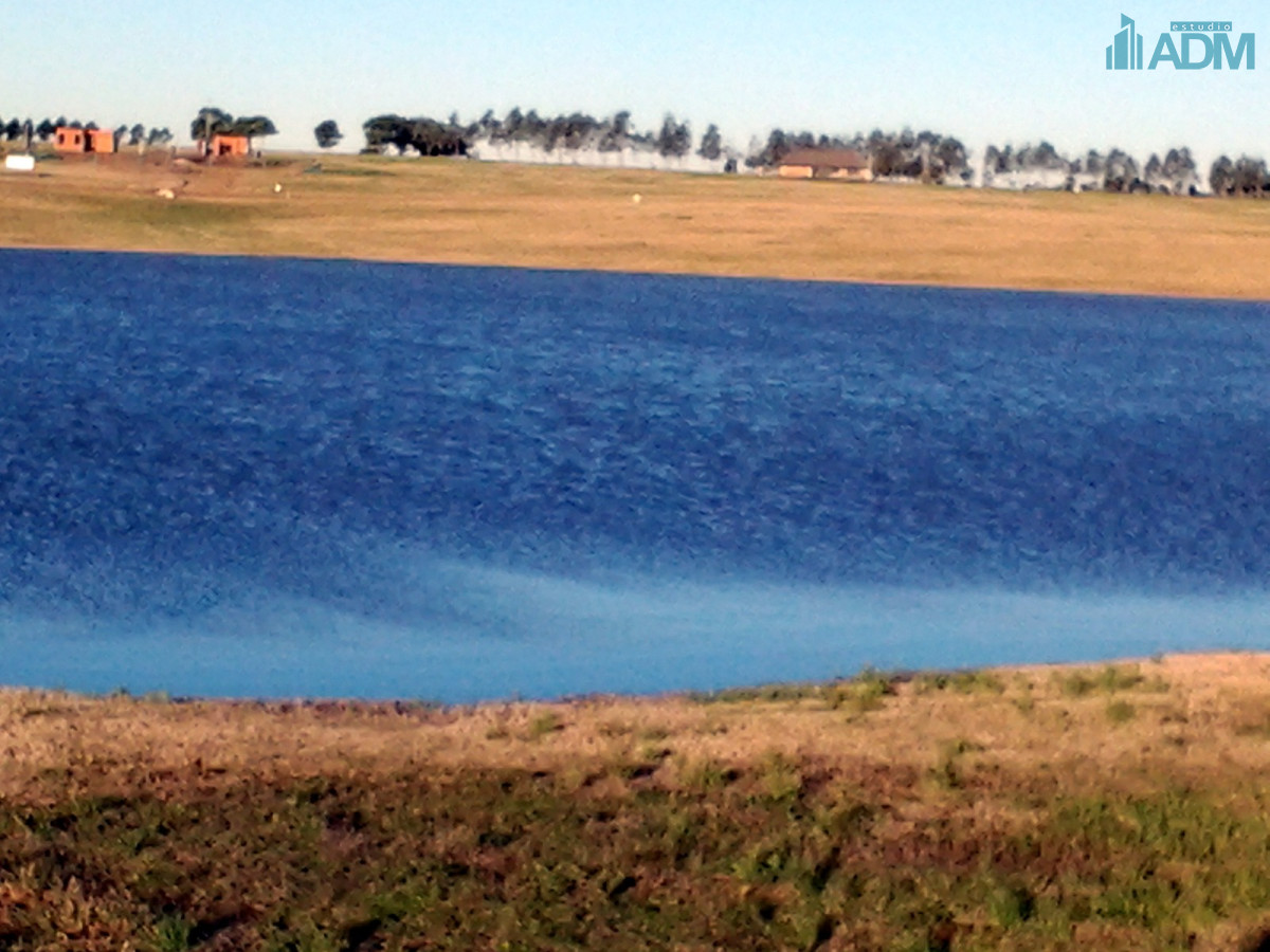Terreno ID.362 - Estupenda chacra en Laguna de Los Cisnes, con 50 mts de costa