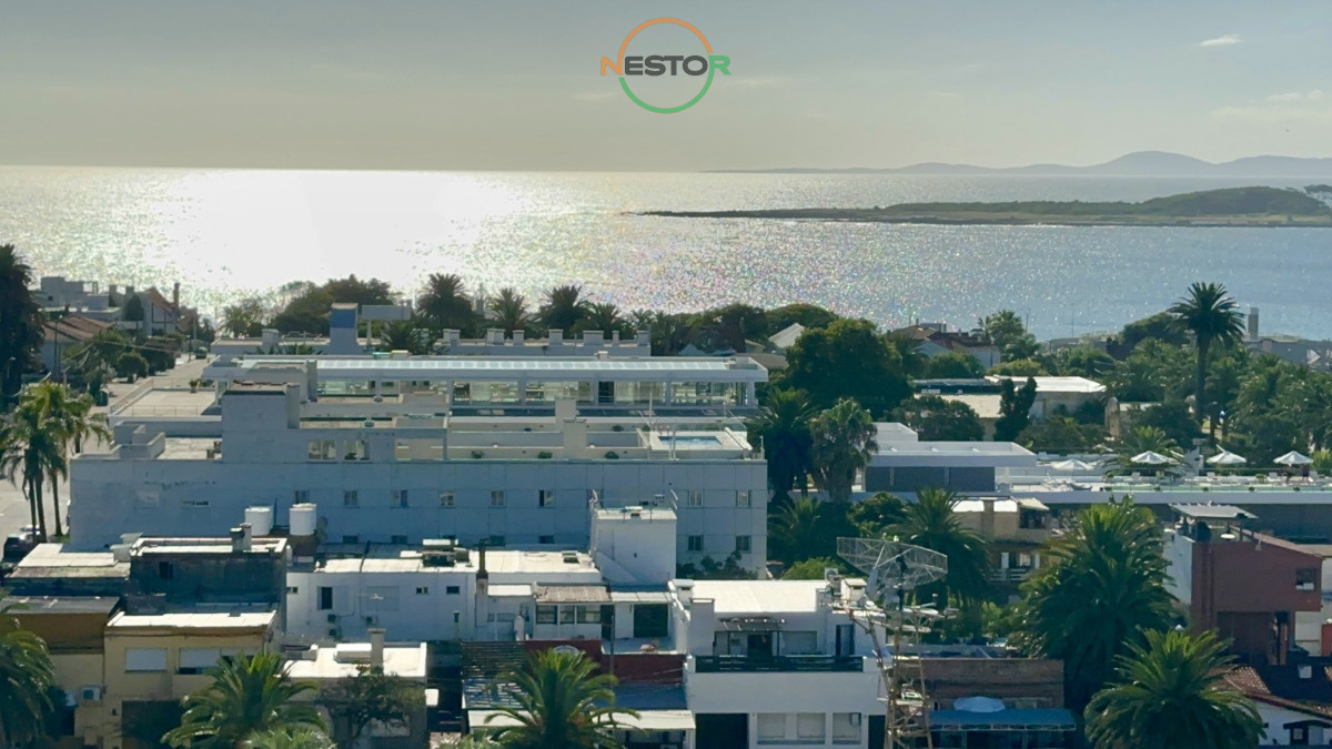 Apartamento ID.6823 - Piso alto en venta, con inmejorable vistas al mar y puerto de Punta del Este