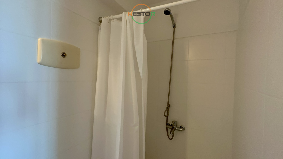 Apartamento ID.6823 - Piso alto en venta, con inmejorable vistas al mar y puerto de Punta del Este
