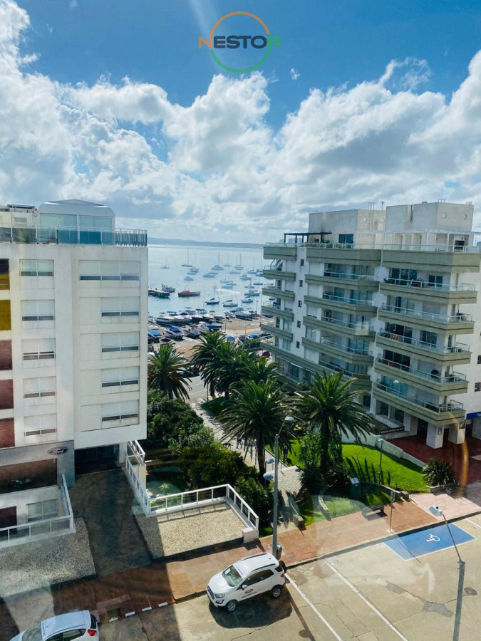 Apartamento ID.6822 - Apto en venta y alquiler, a pasitos del Puerto , reciclado.