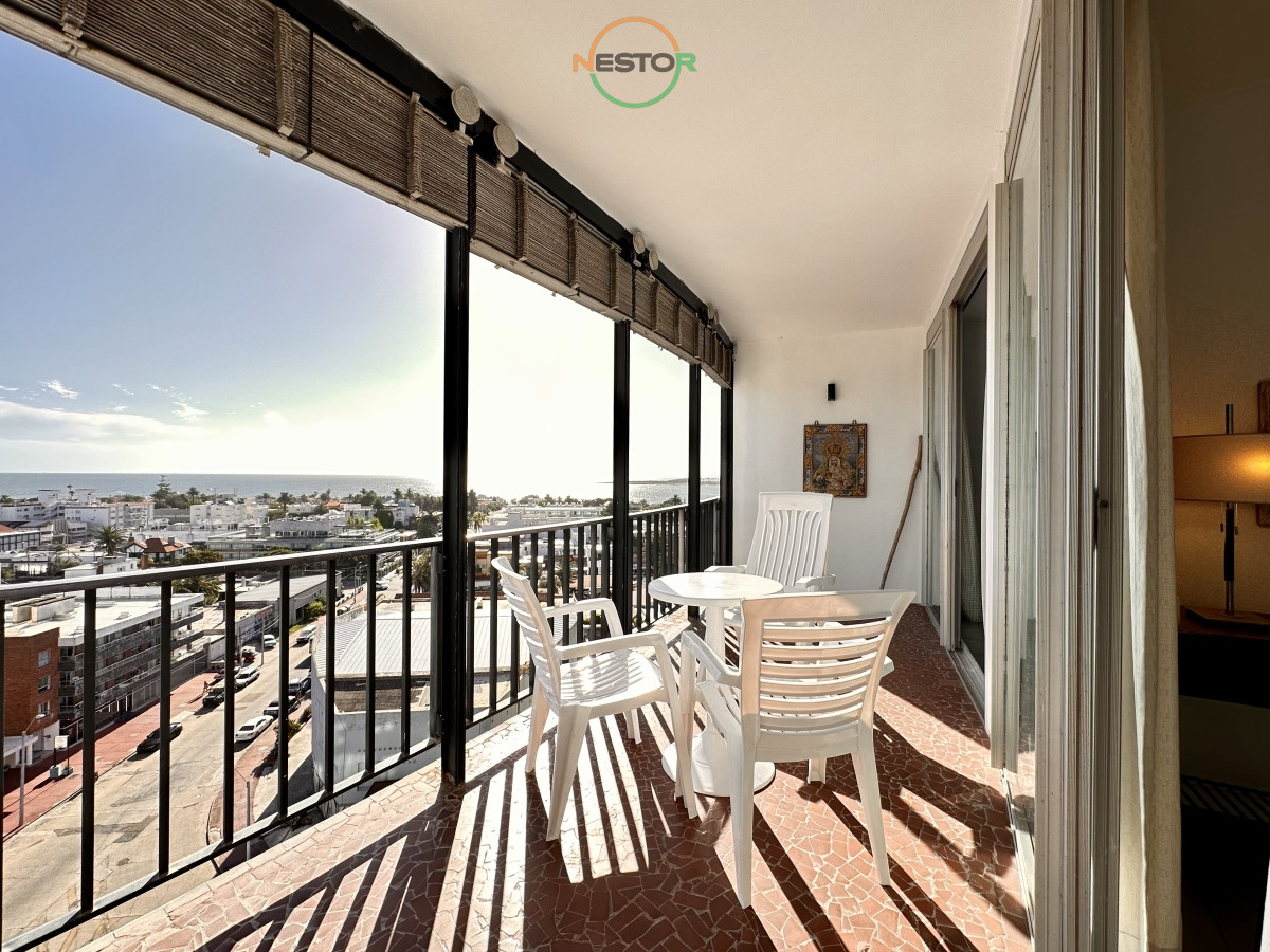 Apartamento ID.6823 - Piso alto en venta, con inmejorable vistas al mar y puerto de Punta del Este